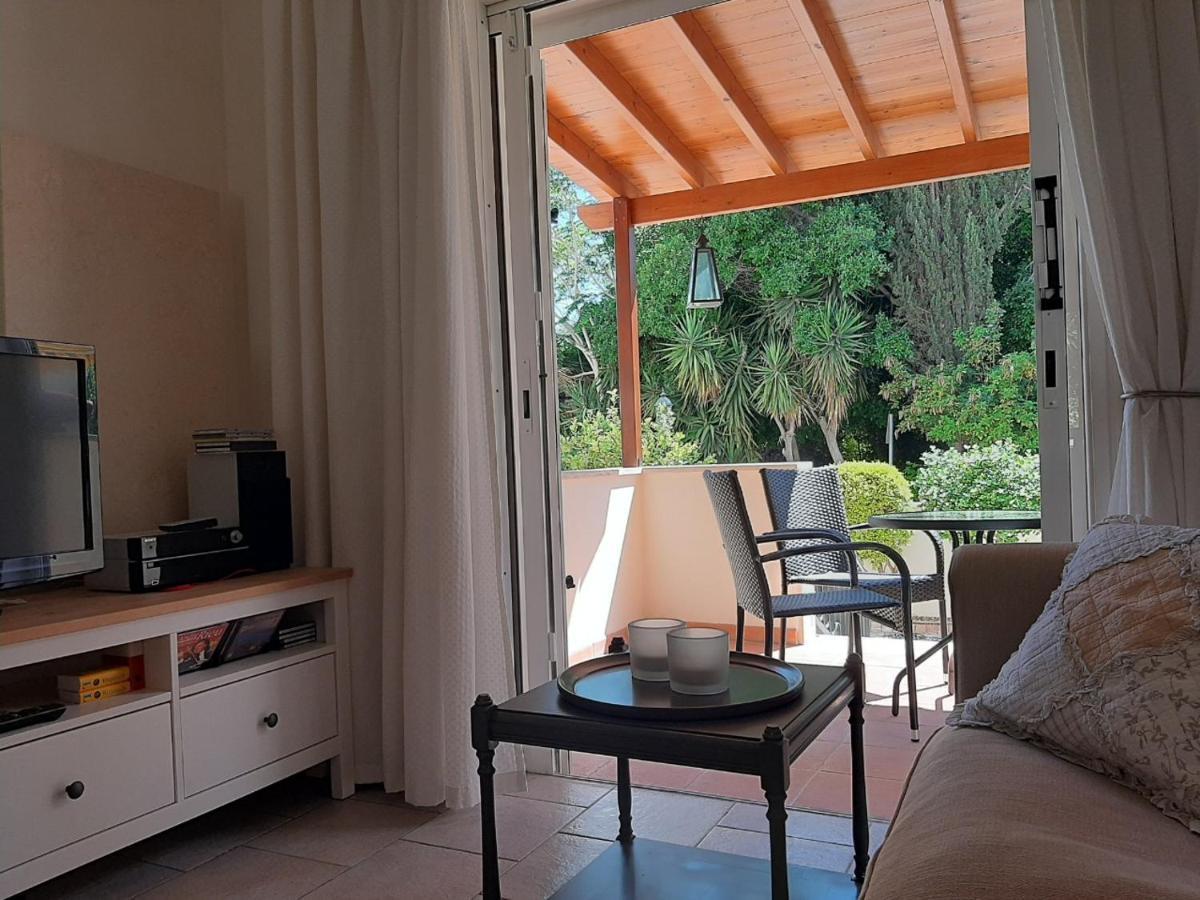 Limnaria Deluxe Maisonette Paphos Exteriör bild